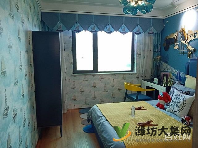 恒信玫瑰公馆 小高层电梯洋房 135平三室两厅两卫顶