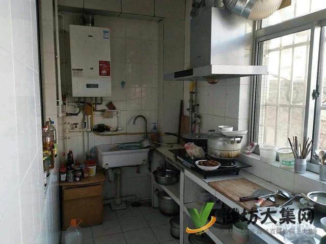 奎文区泰华北 万达近福寿街一楼带院89平3室 精装