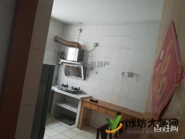 首付8万 买***1楼 送储藏室  仅此一套 急售