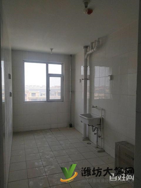 凡尔赛丽都 115平3室2厅 57万 急售急售