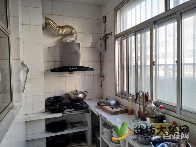 汇安小区 精装三室两厅两卫 带车库 划青云山小学 东埠中学