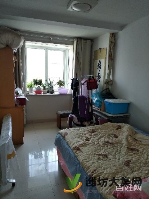 潍水蓝湾三室两厅精装干净手续齐全可以贷款