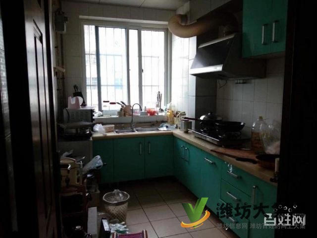 站南广场多层94平精装3室 带超大地下室 车位 看