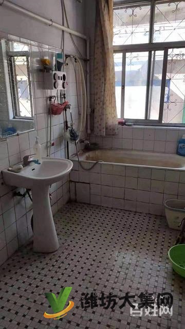 一中老校区计量局家属院一楼带院精装修