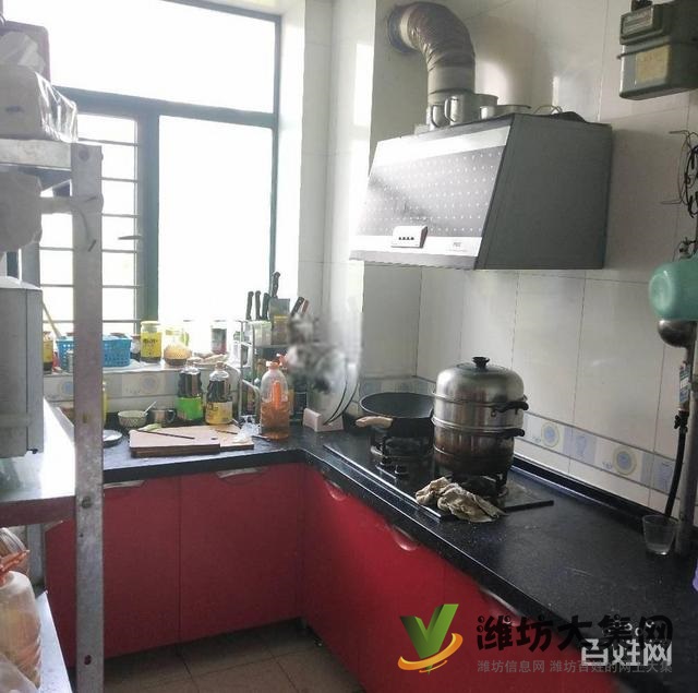 健康街潍州路 佳乐家近 领秀华城多层三楼 精装两室