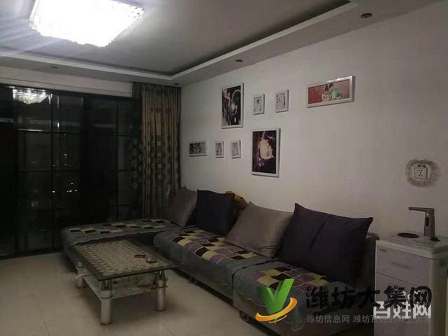 此房为结婚准备，舒适三室，精装修，现因换大房，找有