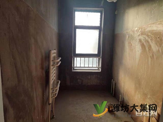 青云郡三室两厅好房，毛培房给你更大的装修空间，