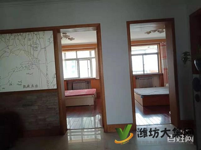 中心双语近圣荣广场多层3室92平低首付54万急售