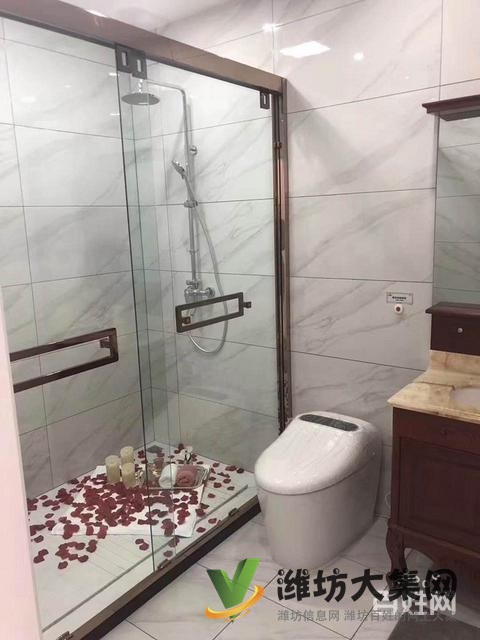 阳光100三期128平三室两厅两卫南北通透