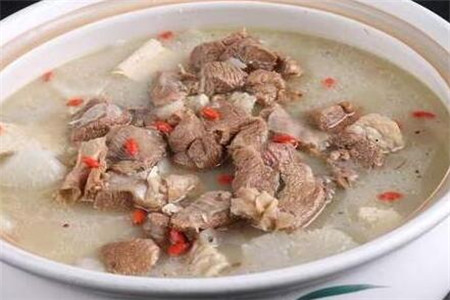 滋补羊肉汤