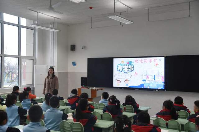 多图直击！潍坊中小学开学啦