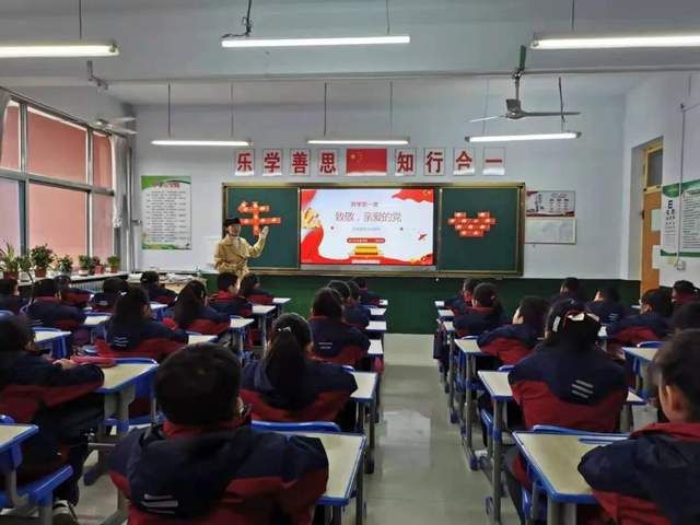 多图直击！潍坊中小学开学啦