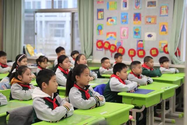 多图直击！潍坊中小学开学啦