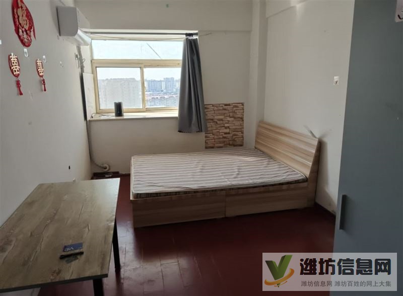 出租新龙湾干净一室